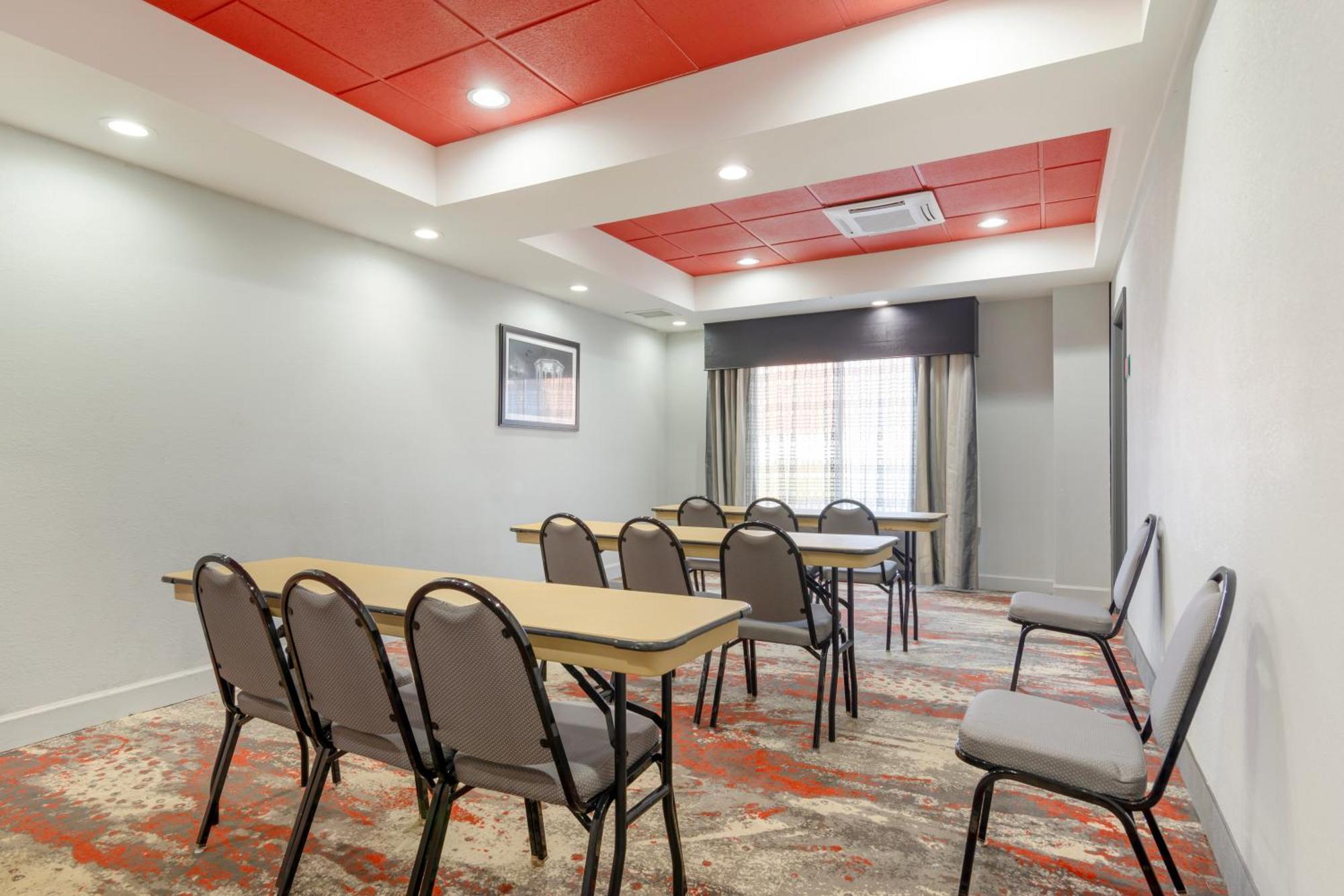 Comfort Inn & Suites Carrollton Bagian luar foto